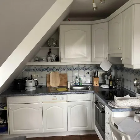 Apartment Doerpstrat 93a _ Schoene Reetdachw